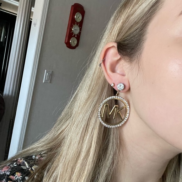 Beautiful Hanging Earrings | Silver & Gold Colours - Picture 1 of 2